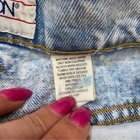 Vintage Sasson Brand Acid Wash High Rise Pleated Shorts 9/10 Perfect Condition - Picture 3 of 16